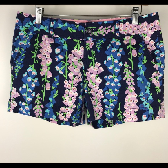 Lilly Pulitzer Pants - Lilly Pulitzer Callahan floral shorts sz 6 #28581